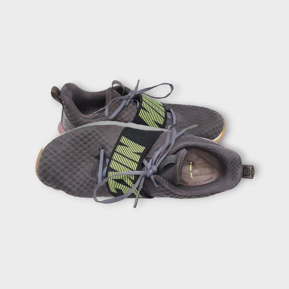 Nike Gray Sneakers with Breathable Mesh and Lightweight Design - Picture 8 of 13